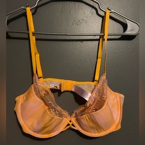 Size 34C savage x-fenty